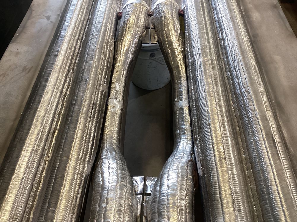 空気孔周りの肉盛パネル製作